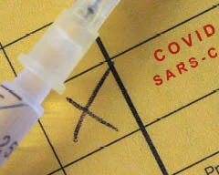 Impfpass mit Covid-Impfeintrag, Spritze Impfen: Schutzimpfungen, Impfempfehlungen und Abrechnung