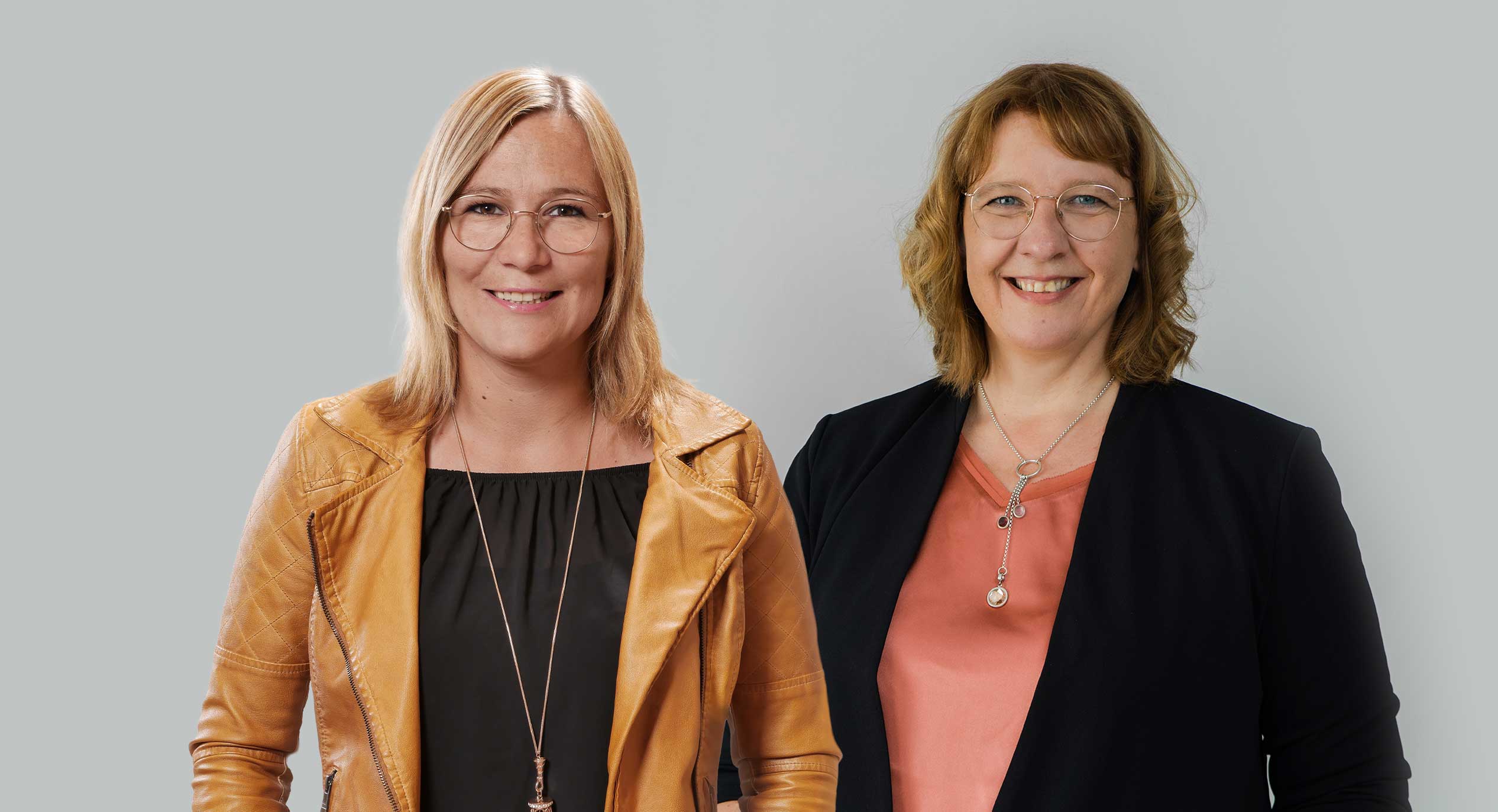 Moderatorinnen Susanne Tauscher-Thon und Gabriele Webelsiep
